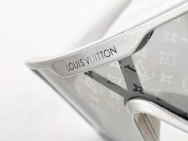 Picture of Louis Vuitton Sunglasses _SKUfw77669122fw